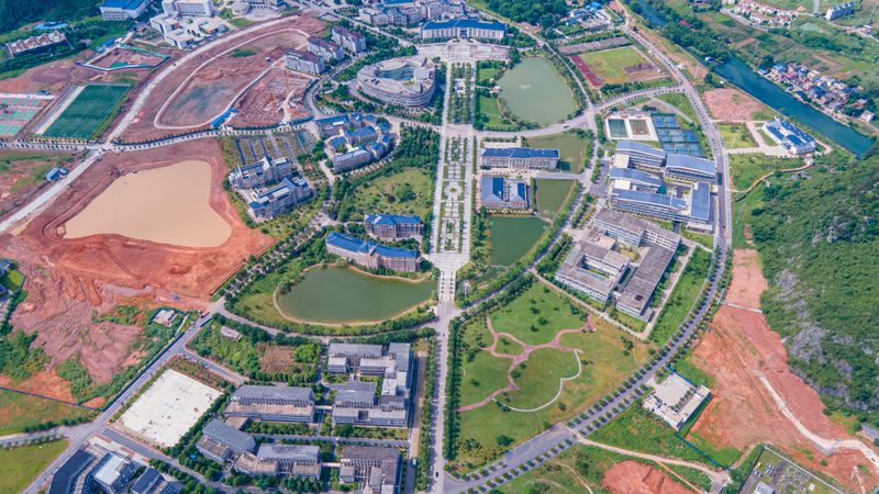 电子配件批发价格通常由以下几个部分构成：