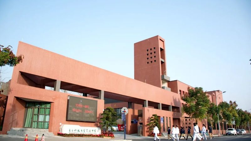 电子产品加盟代理：如何开启你的事业之门**